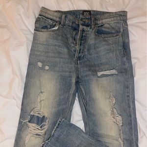 BDG distressed light wash boyfriend jeans